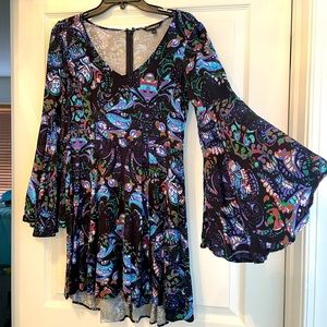 Express Boho Dress with flare sleeve